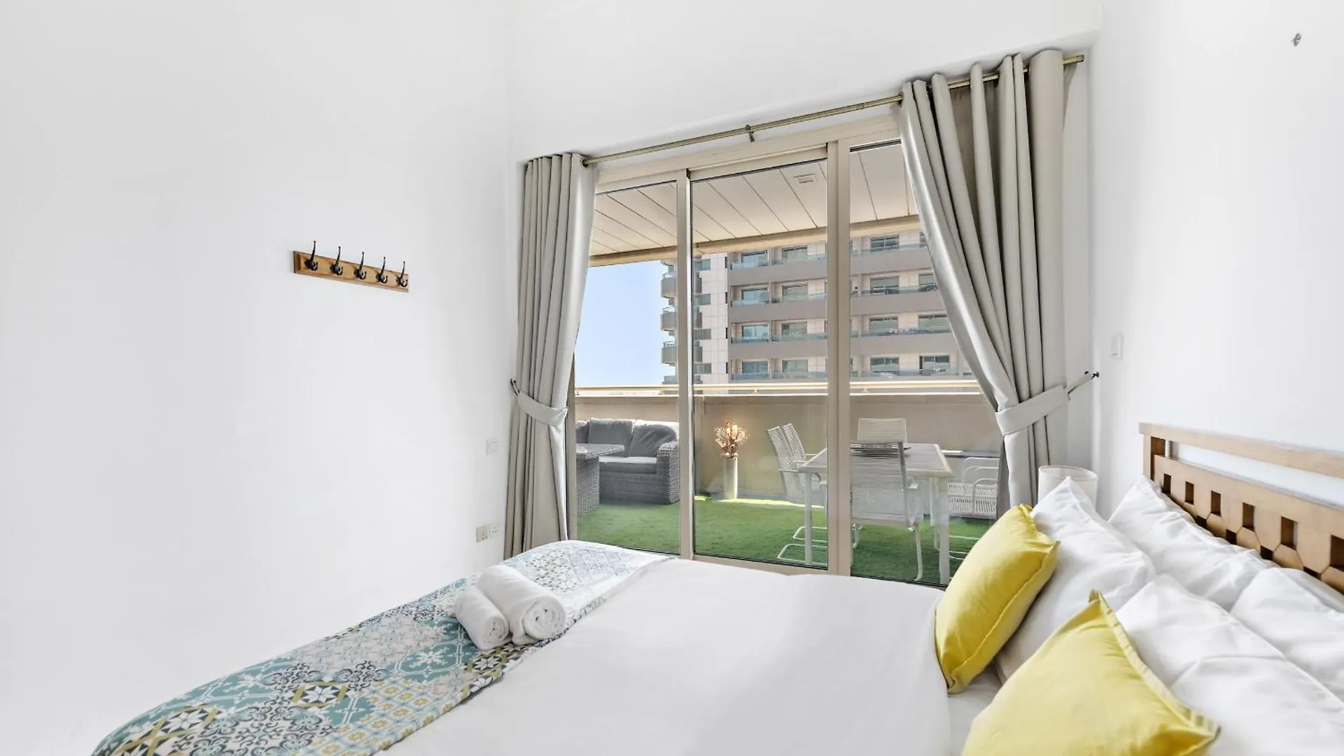 Apartment Vayk - Vibrant 1 Bd In The Marina With Spacious Terrace Dubai United Arab Emirates