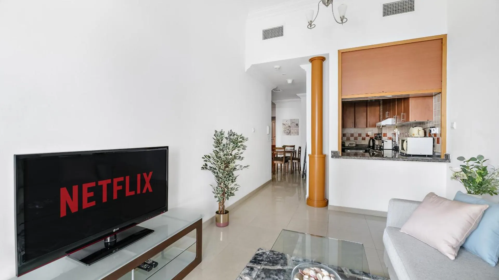 Apartment Vayk - Vibrant 1 Bd In The Marina With Spacious Terrace Dubai