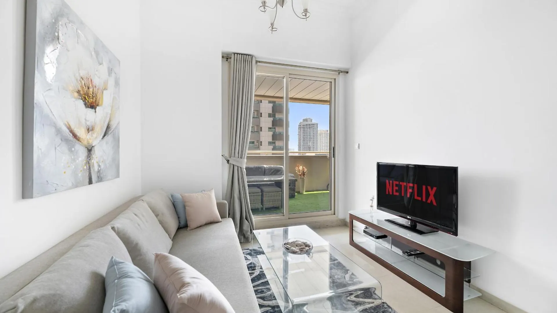 Vayk - Vibrant 1 Bd In The Marina With Spacious Terrace Dubai 0*,
