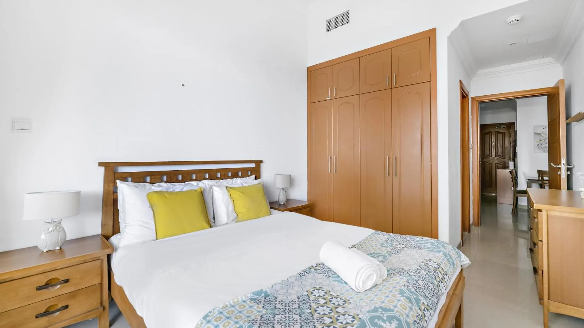 Vayk - Vibrant 1 Bd In The Marina With Spacious Terrace Dubai Apartment
